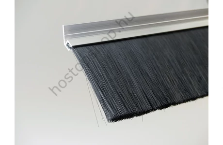 45°-os natúr alu profilos kefetömítés 92 mm-es sörtével 45°-os natúr alu profilos kefetömítés 92 mm-es sörtével