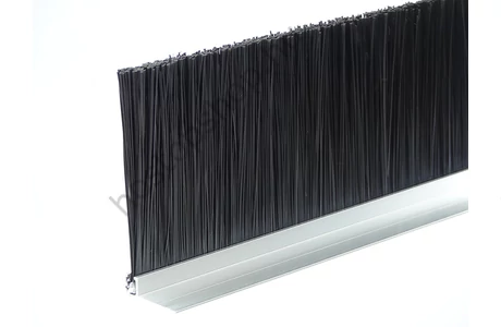 "F" natúr alu profilos kefetömítés 133 mm-es sörtével